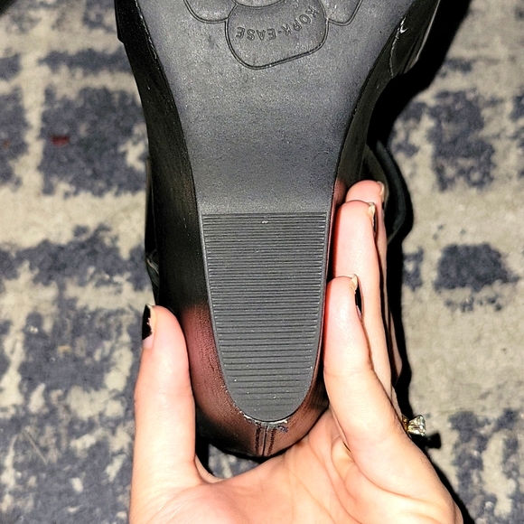 Kork-Ease Patent Leather Wedge Sandal - Picture 9 of 10